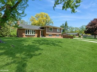 7805 Marilyn Dr, Windsor Heights, IA 50324