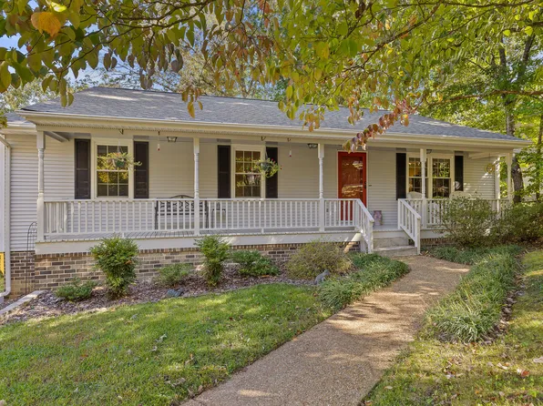 5314 Village Garden Dr, Ooltewah, TN 37363