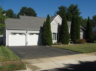 19 Stanley Ave, Dayton, NJ 08810