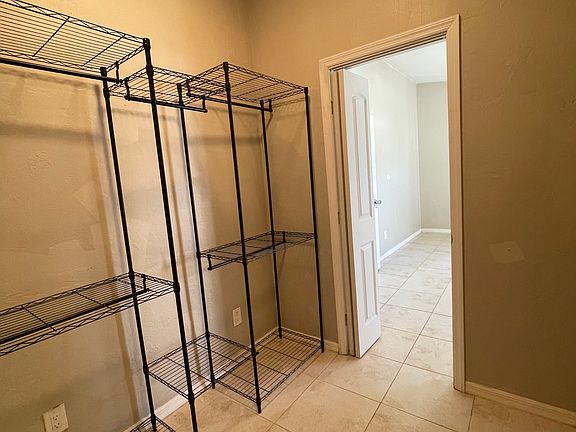 Walk in closet