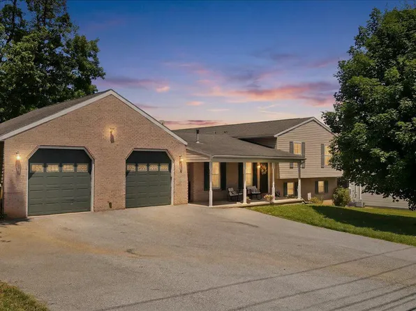 16818 Sterling Rd, Williamsport, MD 21795