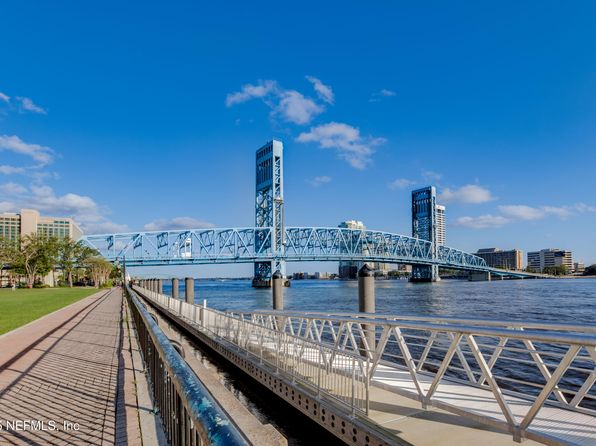 jacksonville-florida-154638722 picture