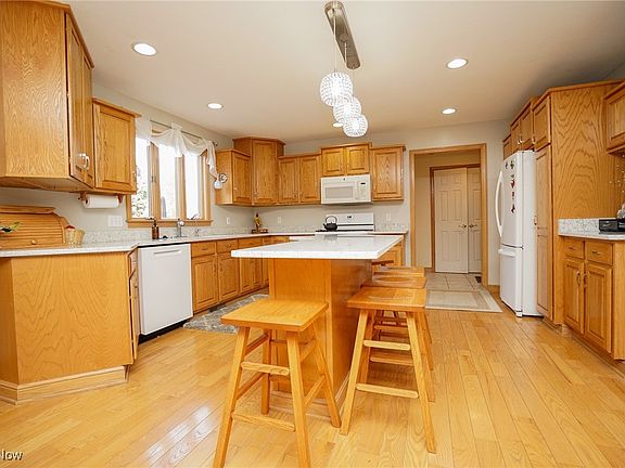 5th image of 3615 Timberbrooke Trl