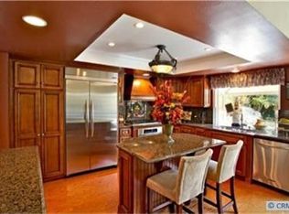 21782 Summerwind Ln, Huntington Beach, CA 92646