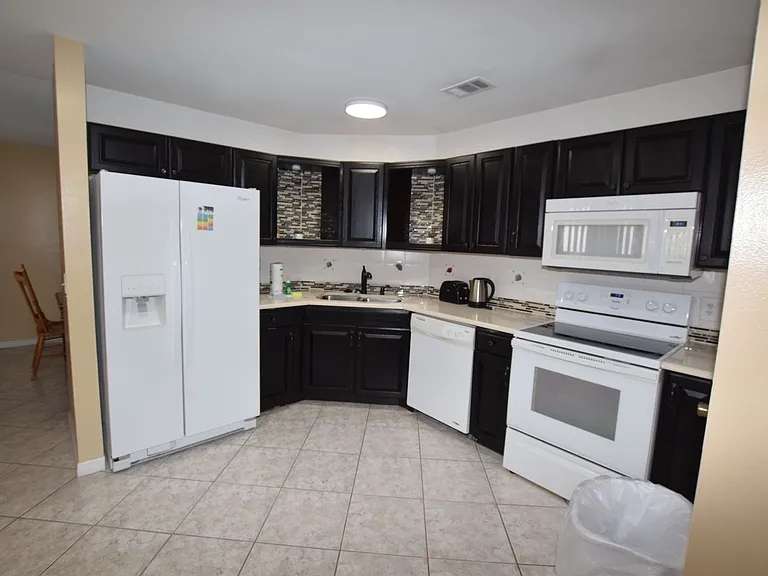 1090 Jason Ridge Ct — Photo 14