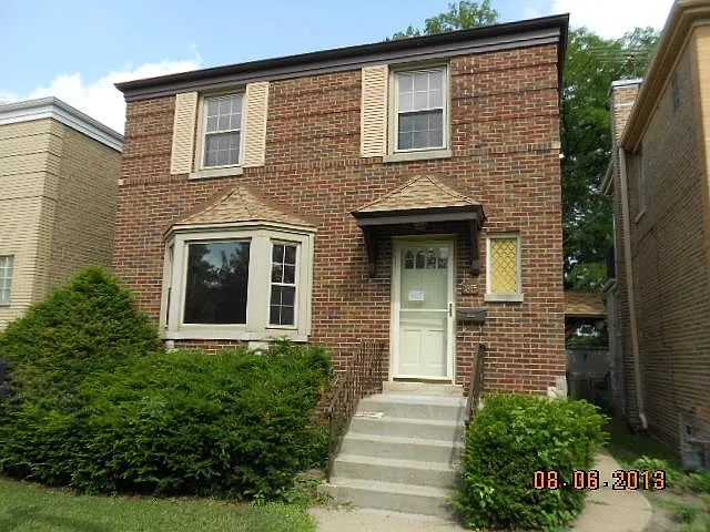 1845 Maple Ave photo 1