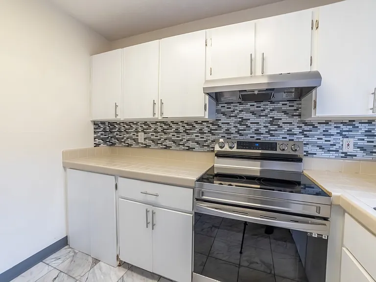 211-98-626 Moanalua Rd #211 — Photo 9