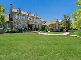 2712 Kent Dr, Doylestown, PA 18902