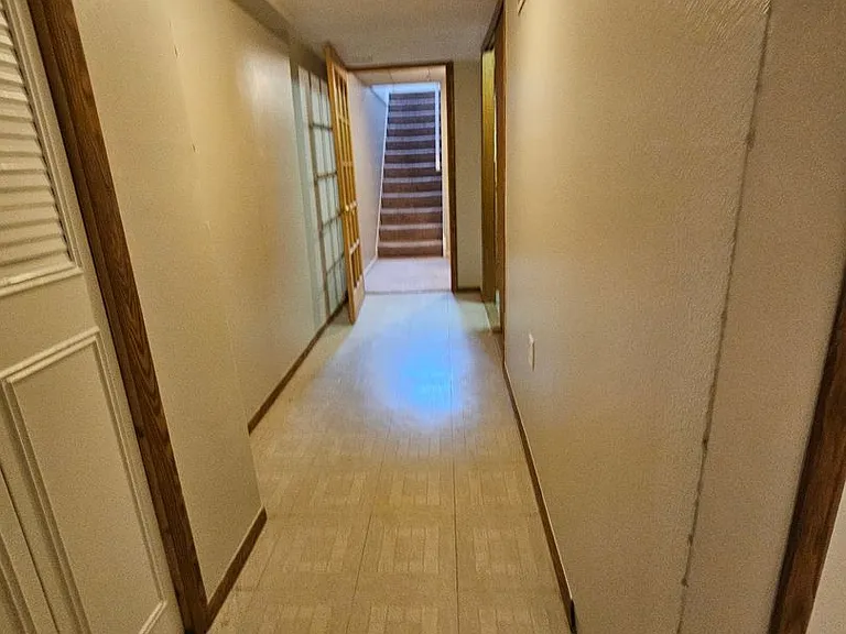 1875 S Linden Way — Photo 36