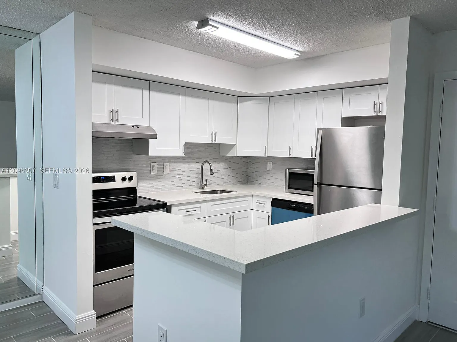 Countryside Village Condo — Photo 2