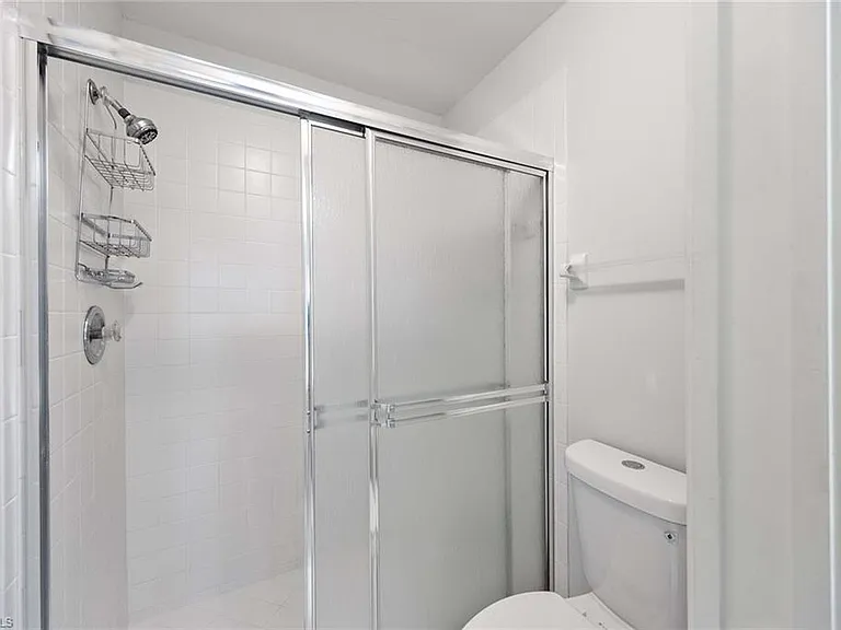 822 Gulf Pavillion Dr #202 — Photo 15