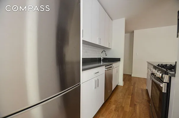 Rented by Compass | media 28