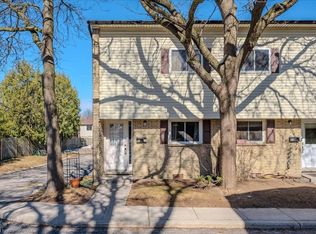 211 Veronica Dr #52, Kitchener, ON N2A2R8