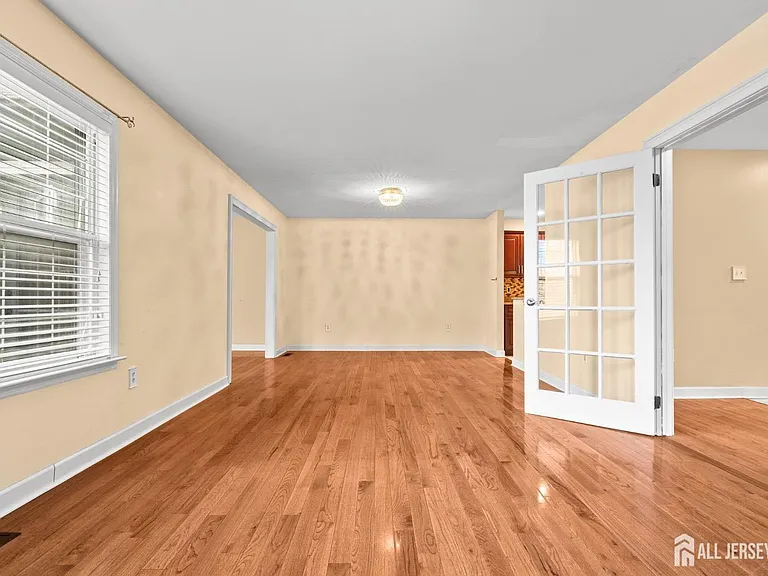 19 John Paul Jones Dr #B — Photo 4