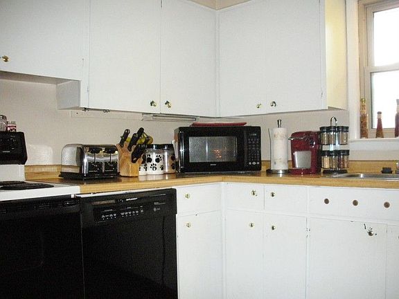 5th image of 1305 Myra Ave