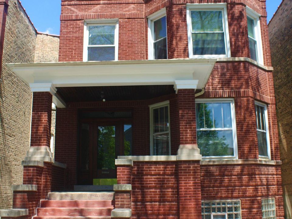 1st image of 2852 W Dickens Ave Floor 2