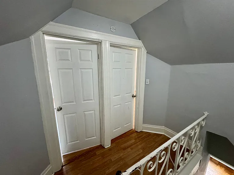 1810 Brownsville Rd — Photo 39