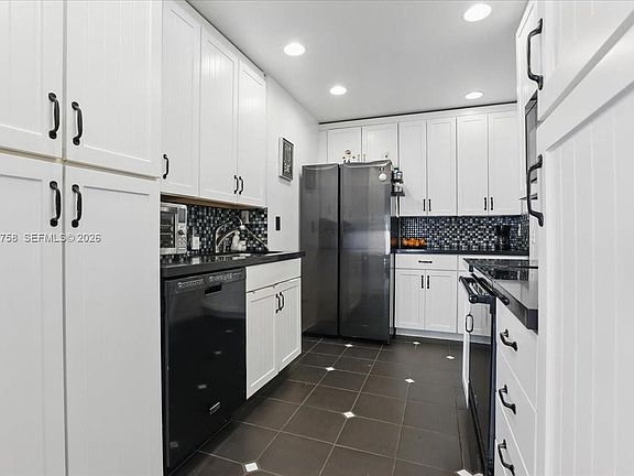 3rd image of 5874 SW 97th Ter