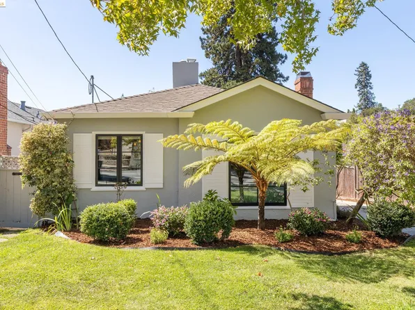 2521 Carmel St, Oakland, CA 94602