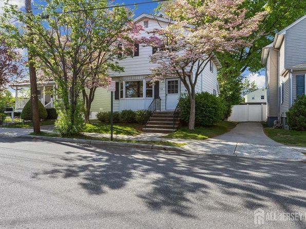13 Lillian Ter, Woodbridge, NJ 07095