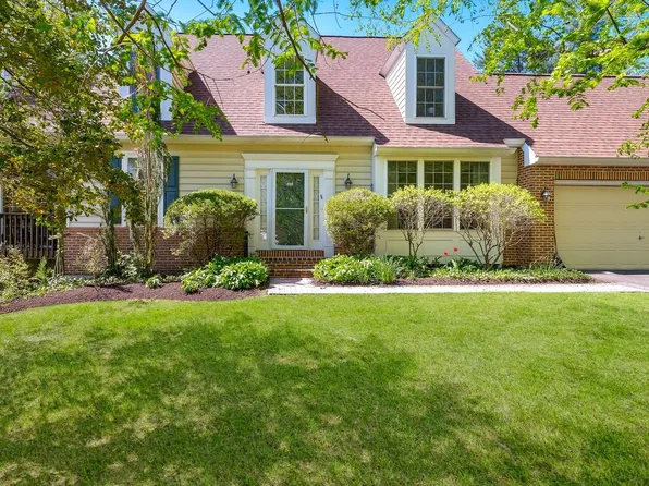 208 Sackville Mills Ln #28, Wallingford, PA 19086