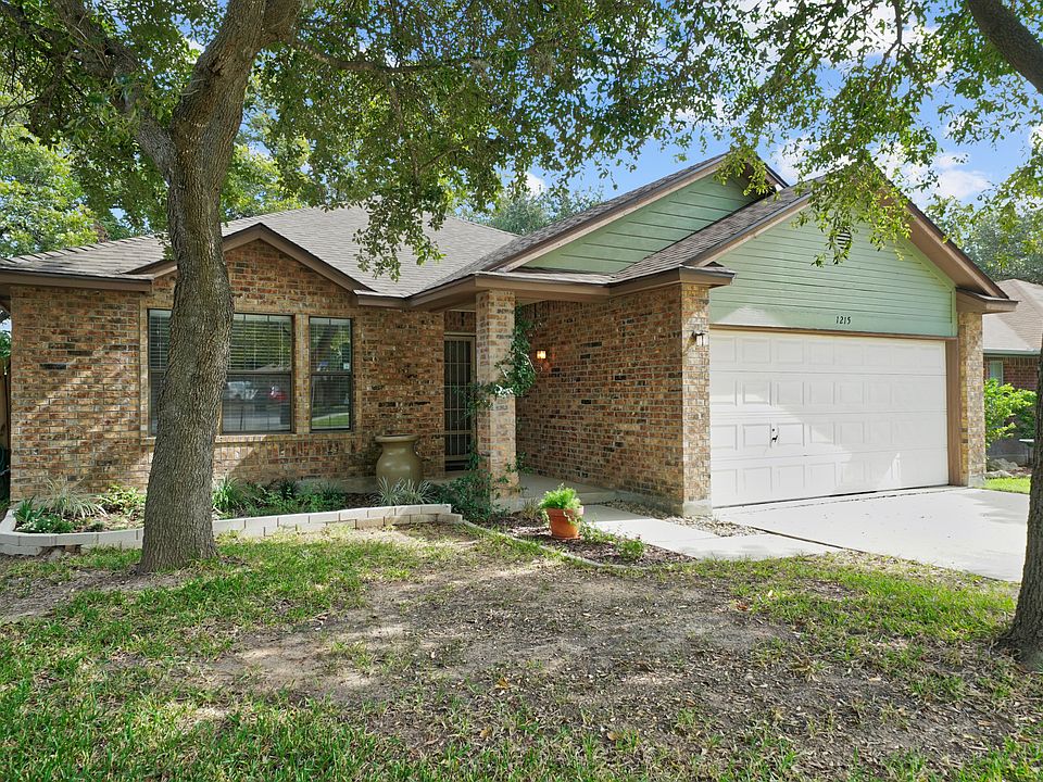 1st image of 1215 Canyon Parke Dr