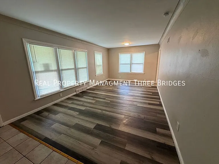 6156 Wulff Dr — Photo 2
