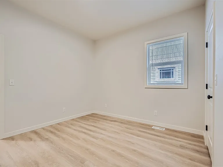 1704 S Hanford St — Photo 21