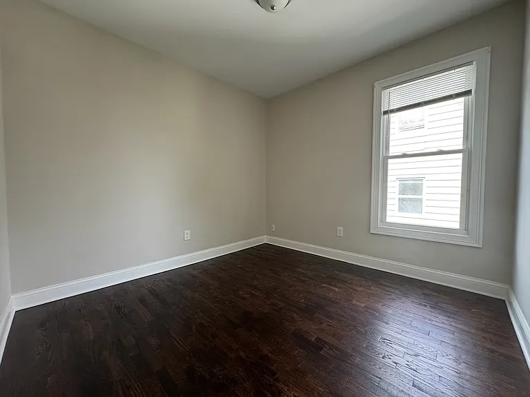 203 Howe Ave #203 — Photo 8