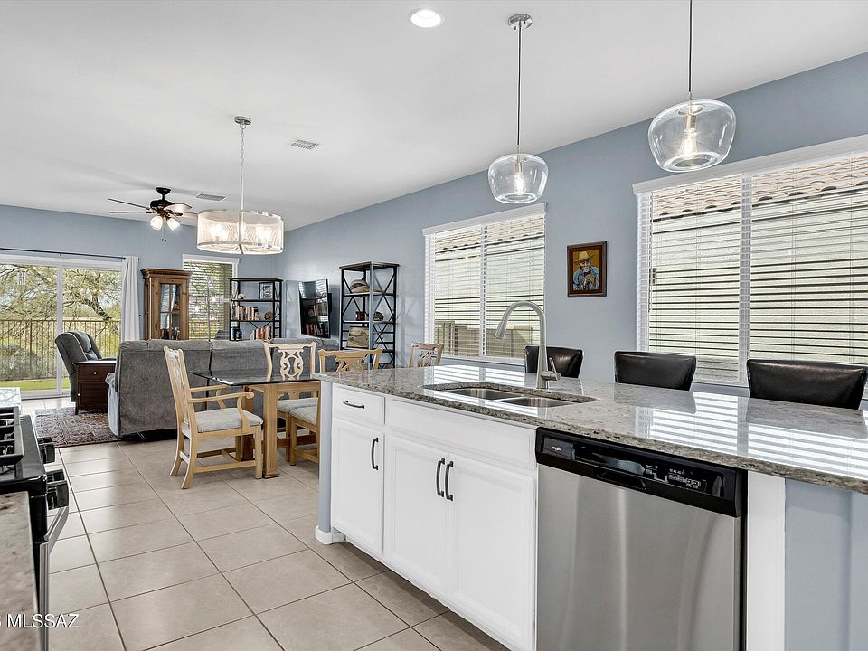 1st image of 14704 S Avenida Lago De Plata