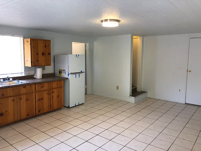 352 Clark Way — Photo 18