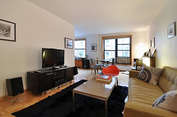 Sold by Corcoran | media 21