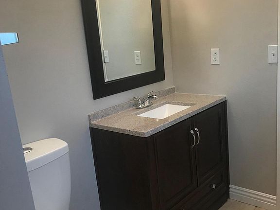 5th image of 2501 S Artesia St