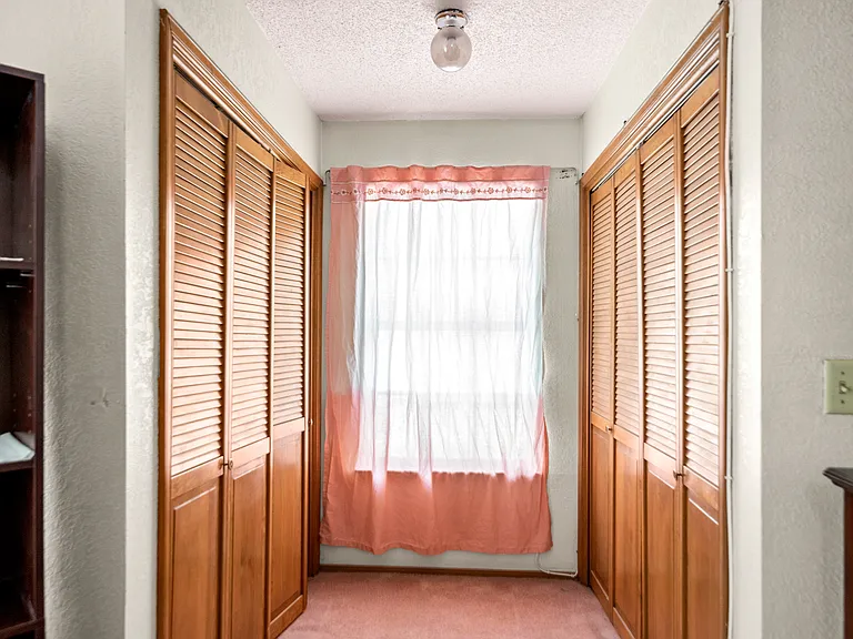 1300 James Kelley Dr — Photo 9