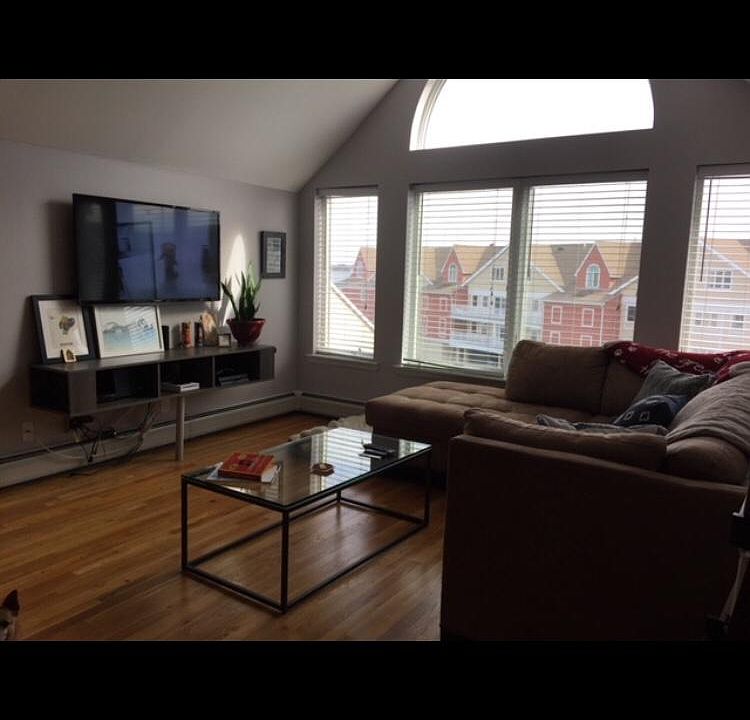 1st image of 113 Outlook Ave #2