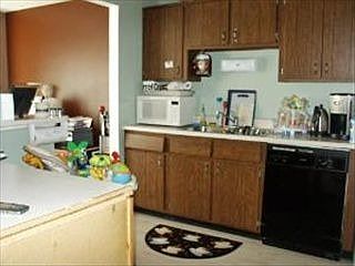 2nd image of 325 Oak Meadow Ct APT B2