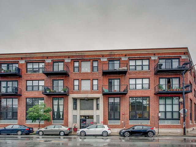 1st image of 2161 N California Ave APT 108
