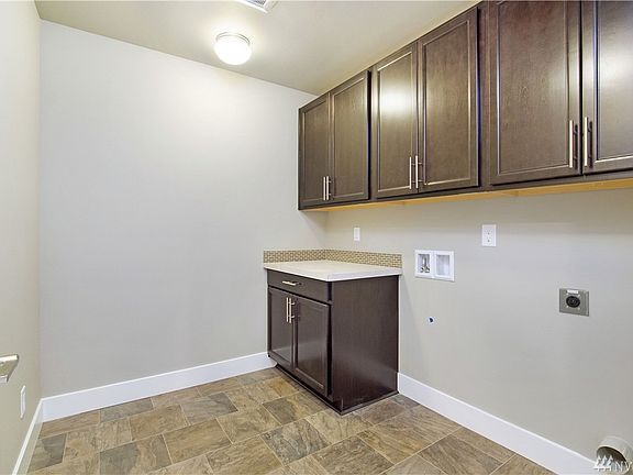 4th image of 18319 131st St E #13