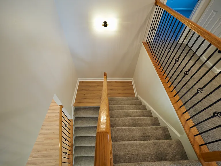 27 Border Ave — Photo 17
