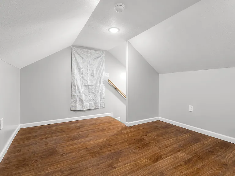 1920 Elm St #1 — Photo 13
