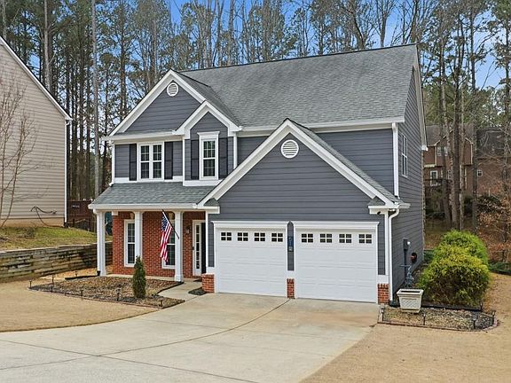 2nd image of 51 Newcomb Trce