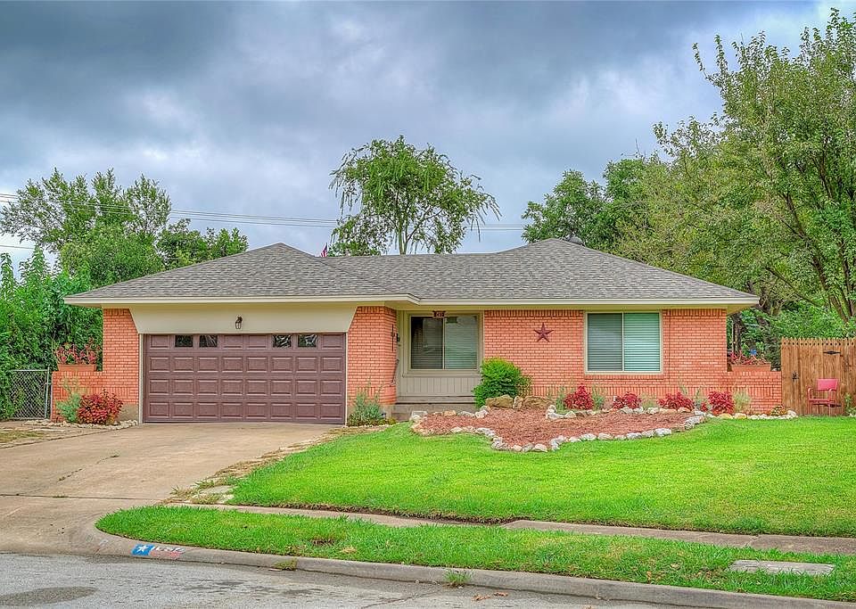 1st image of 1432 Oriole Ln