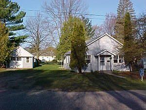 3rd image of 409 Alice St