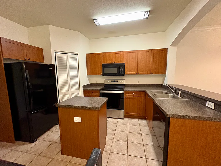 2151 Chianti Pl #127 — Photo 5