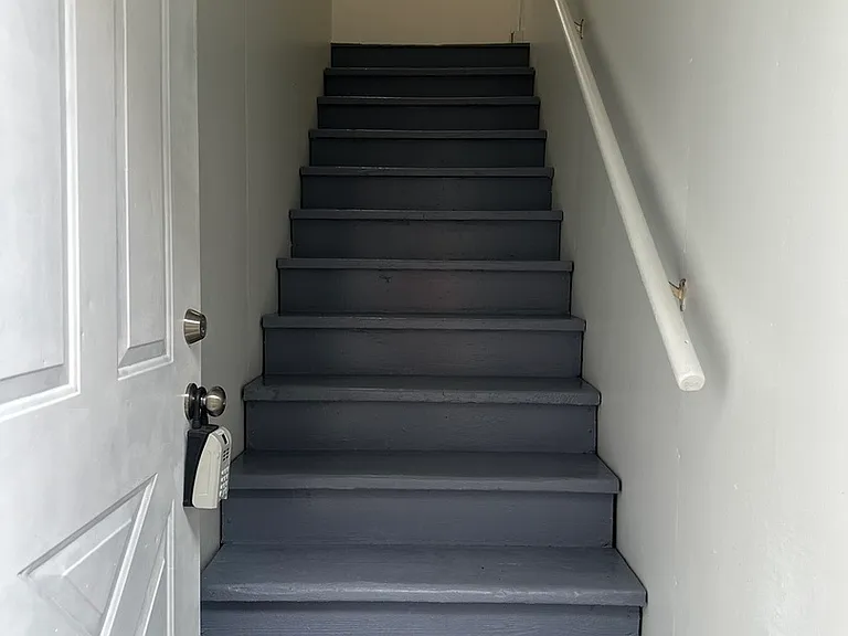 101 E 23rd St #2 — Photo 12