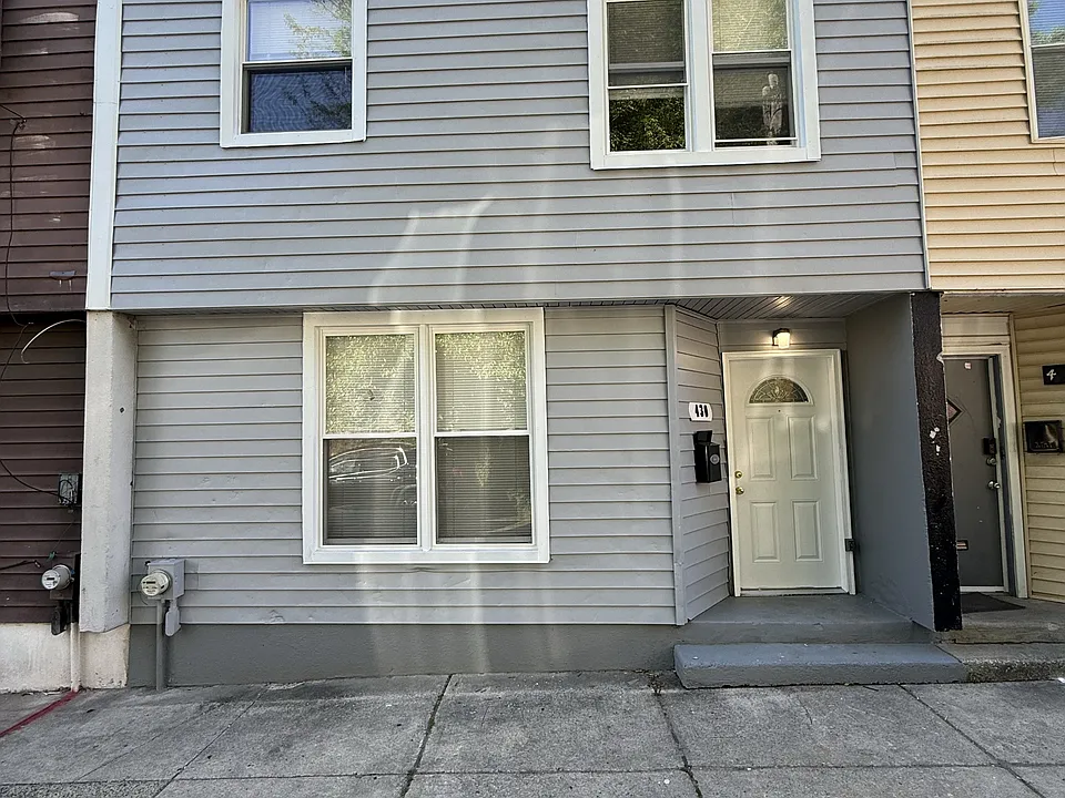430 Mechanic St