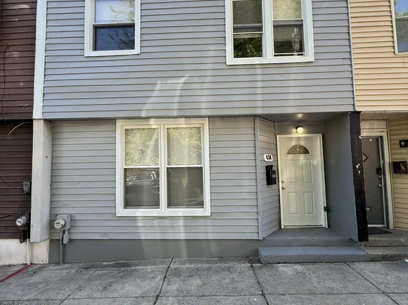 430 Mechanic St, Philadelphia, PA 19144