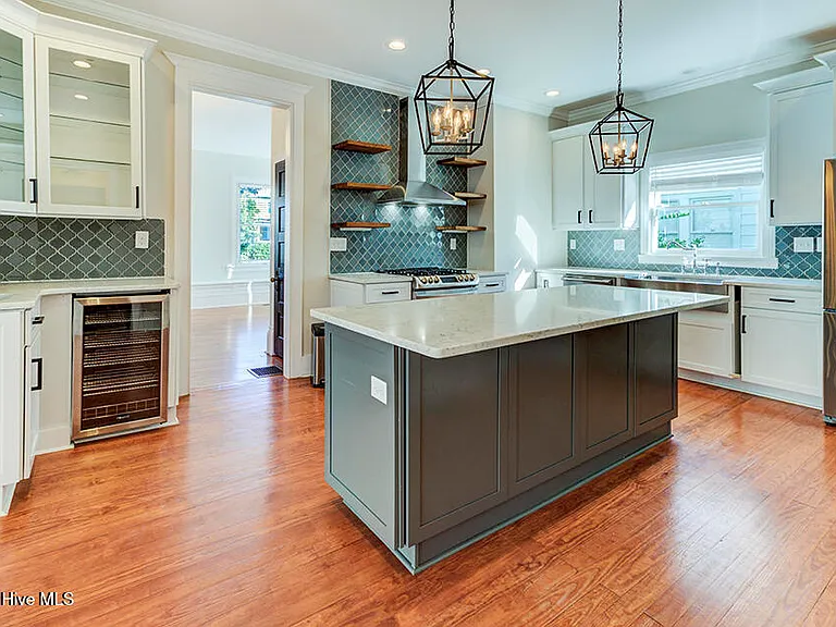 1812 Market St — Photo 3