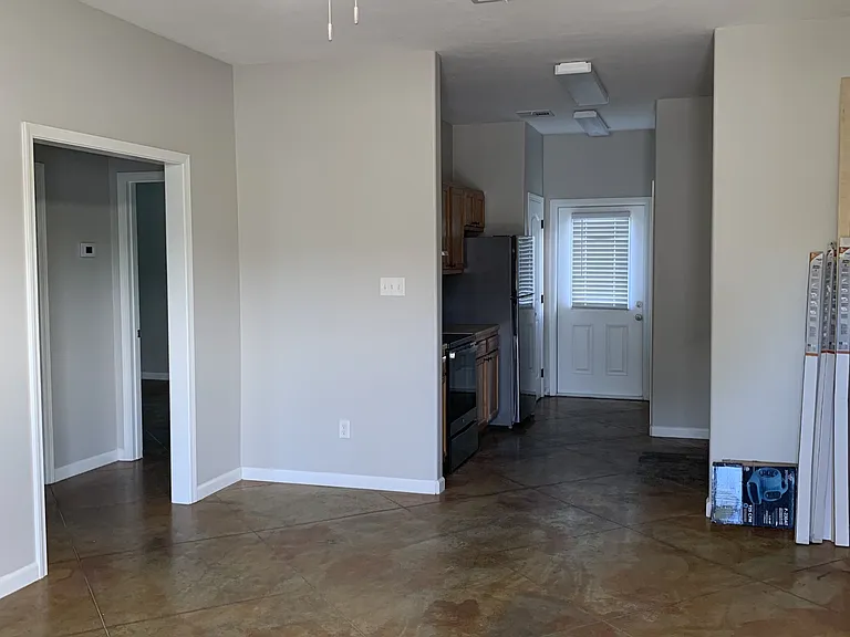 1617 McKinley St — Photo 2