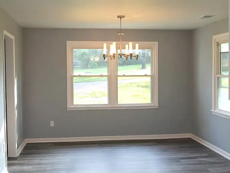 2226 Windcrest Dr — Photo 8